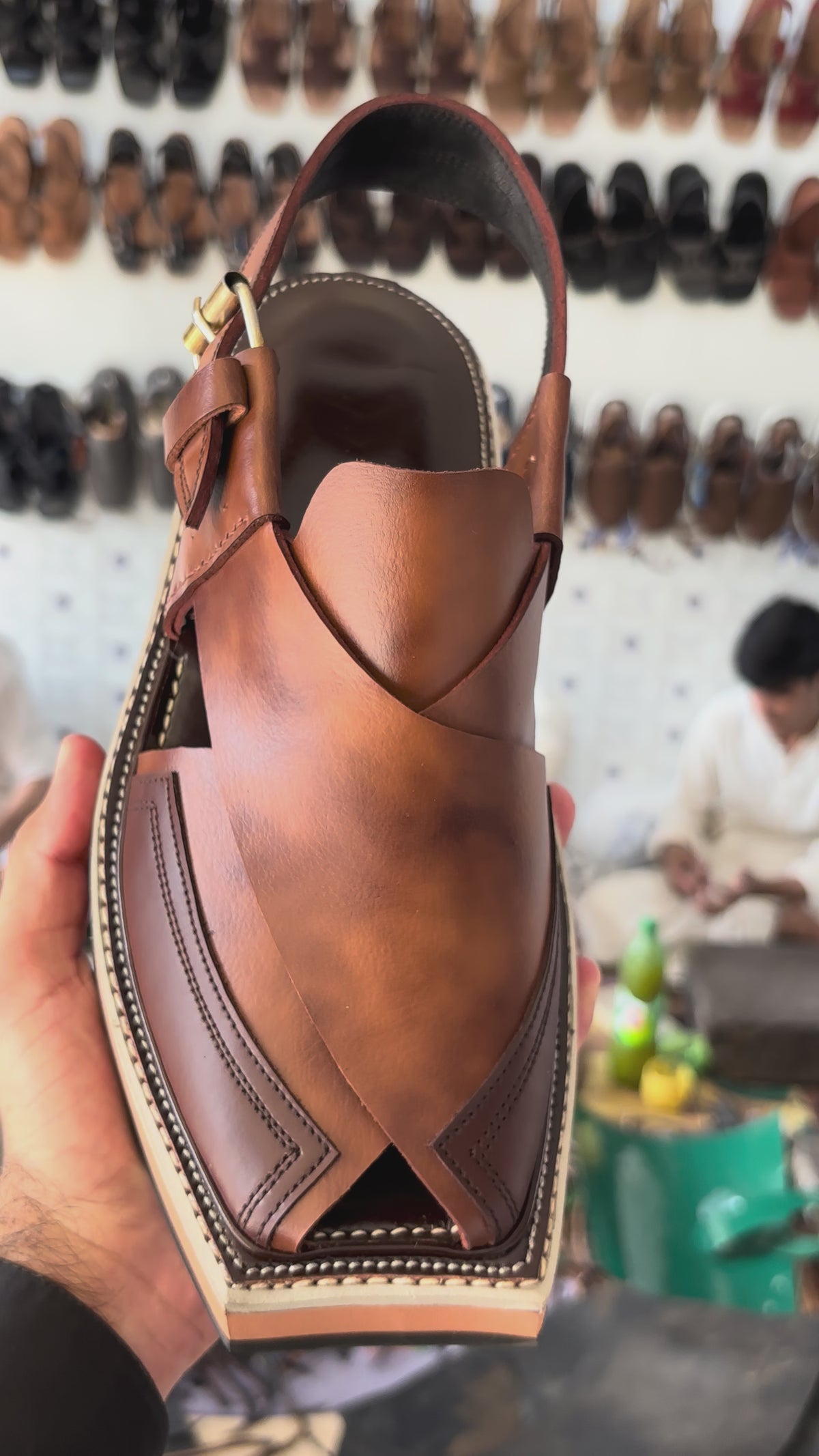 Kaptaan Kheri – Two-Tone Leather Peshawari Sandal – Handmade (Article 028)